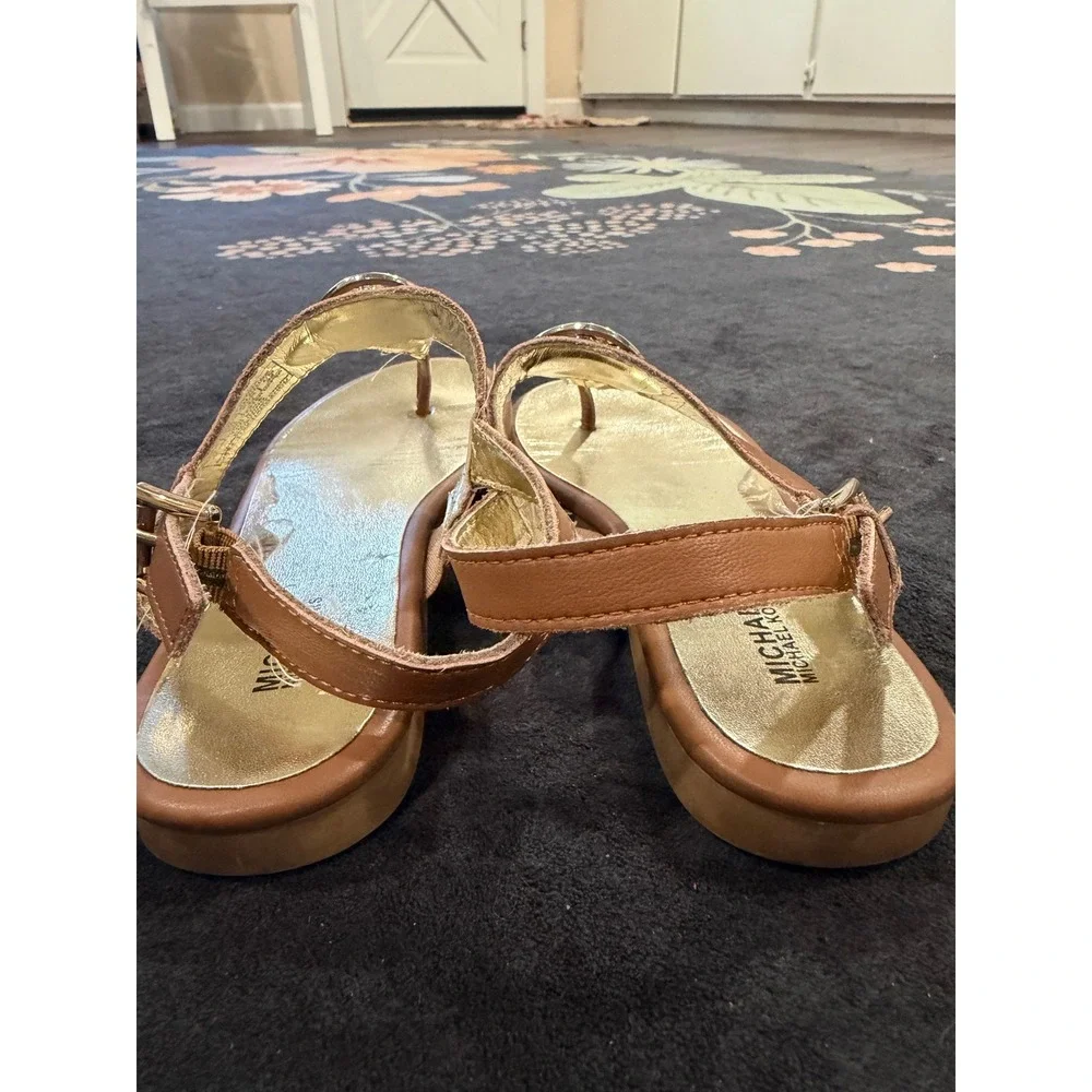 Michael Kors Kids Sydney Charm Tan Gold Leather Thong Sandals MK100600C Size 3